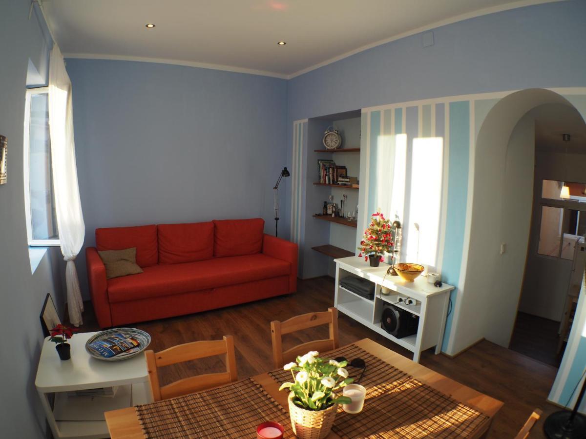 Cosy Appartment W/ Terrace In The Old City Centre Малага Экстерьер фото